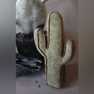 Cactus Pillow Olive Green